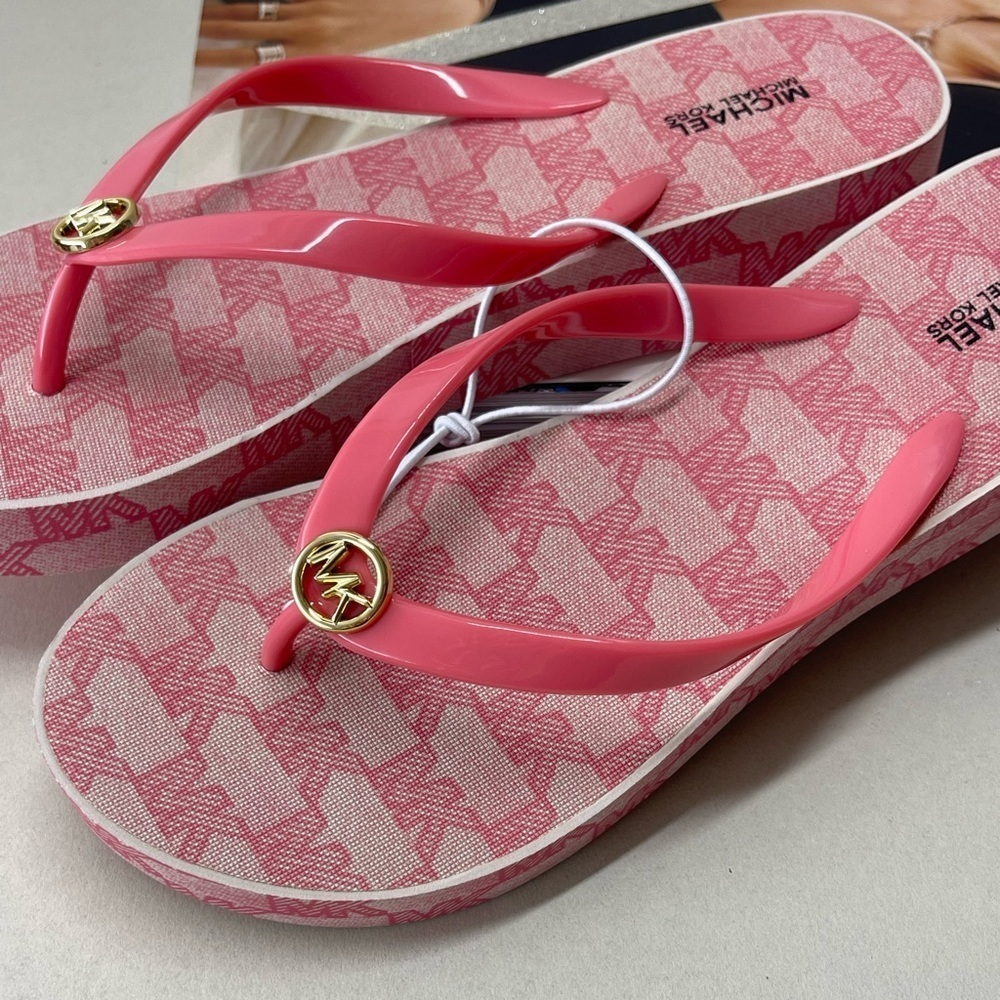 (new+tag) Michael Kors Bedford sandals wedges pink monogram size 8